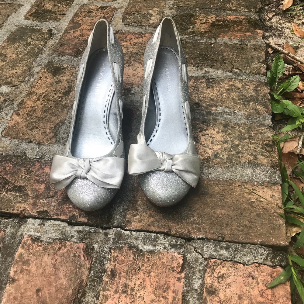 Gianni Bini Glitter Heels - Picture 2 of 4
